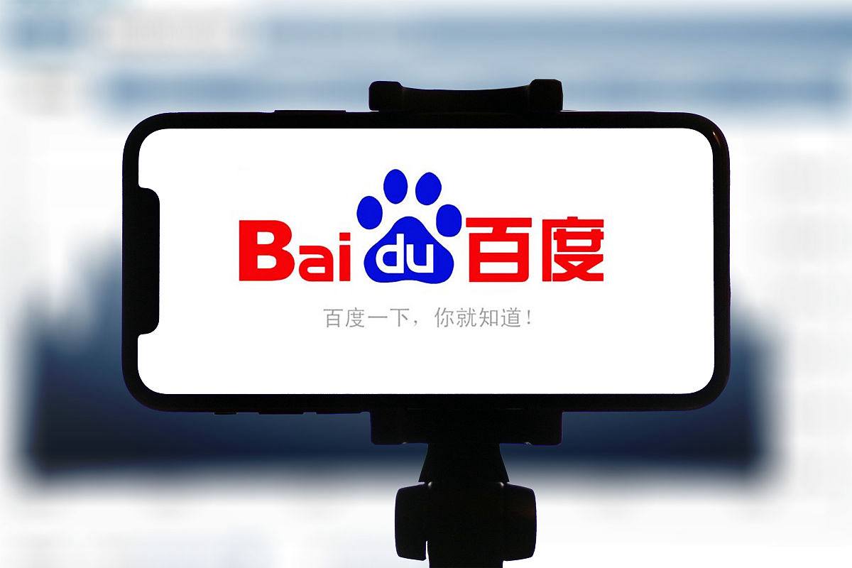 仅仅45分钟，秃鹫就将女驴友吃成了一架白骨，秃鹫竟会攻击活物？